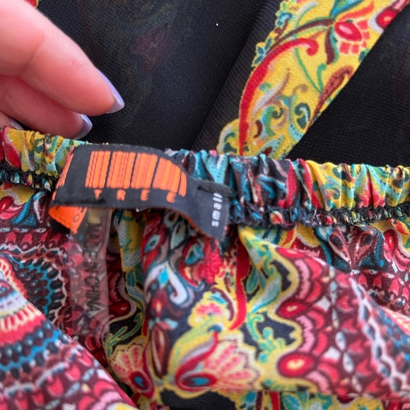 🔑LoveTree flowy navy dress with bright pattern bust and bottom - Picture 4 of 4